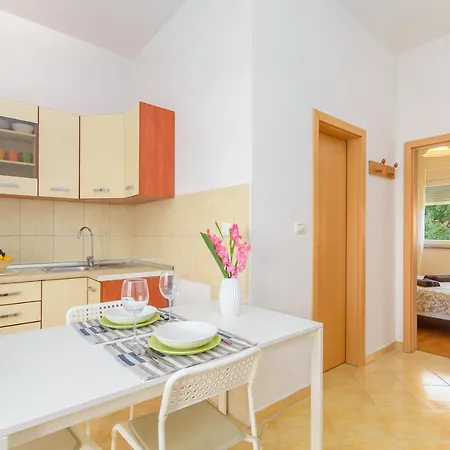 Apartment Vita, - 1 *